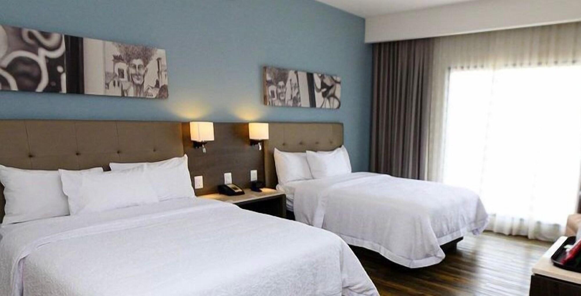 Hampton Inn By Hilton Celaya Celaya  Exterior foto
