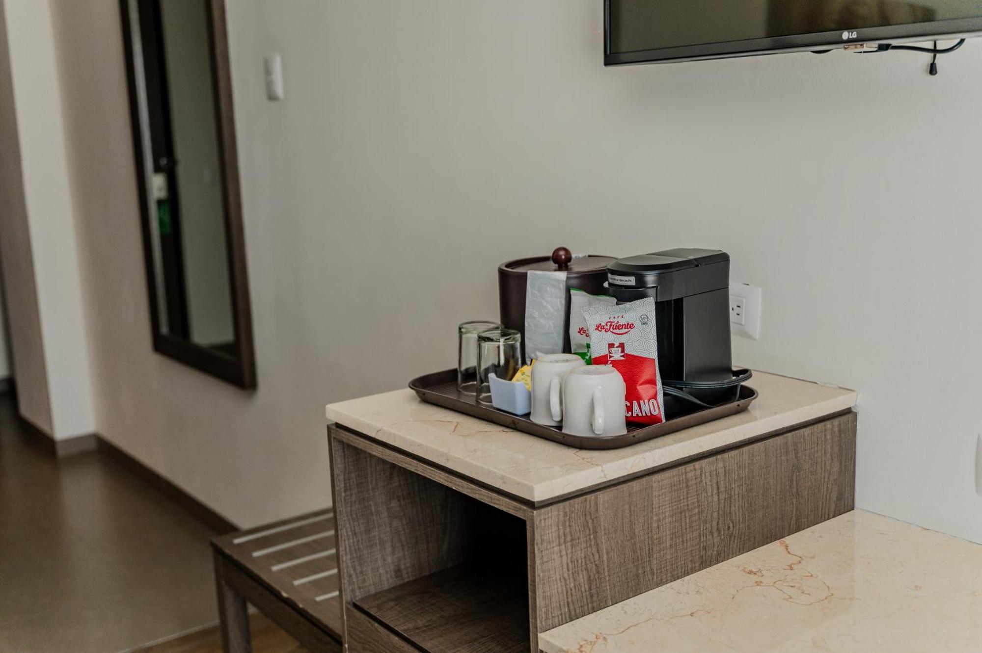 Hampton Inn By Hilton Celaya Celaya  Habitación foto